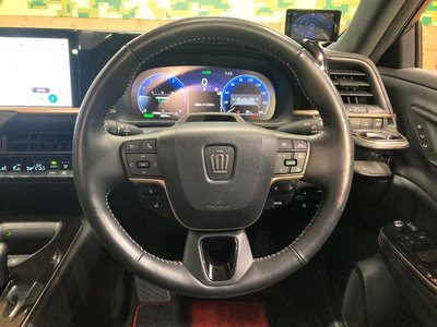 TOYOTA CROWN SPORT - 8