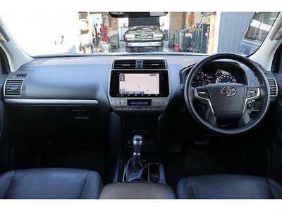 TOYOTA LAND CRUISER PRADO - 2