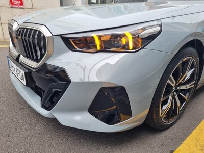 BMW 5 SERIES - 6