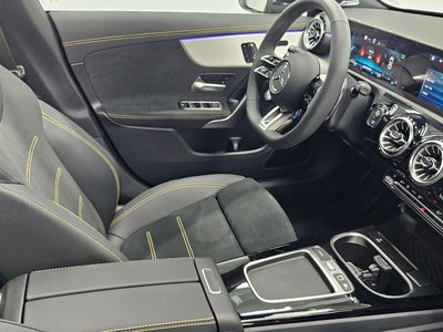 MERCEDES-BENZ CLA - 9