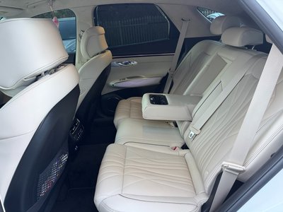 2025 Genesis GV70 — миниатюра 11