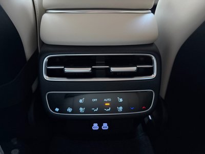 2025 Genesis GV70 — миниатюра 15