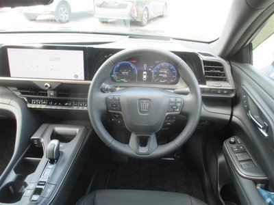 صورة 12 لـ 2022 Toyota CROWN CROSSOVER
