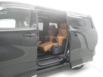 صورة 3 لـ 2025 Toyota VELLFIRE