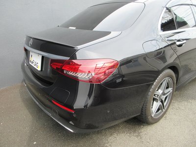 MERCEDES-BENZ E-CLASS - 9