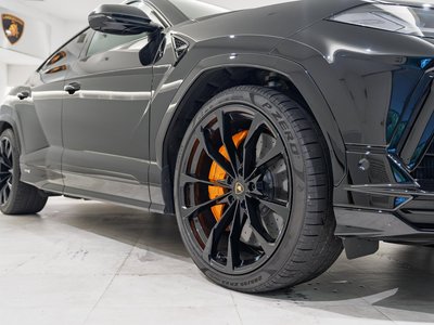 2023 Lamborghini URUS 照片 2