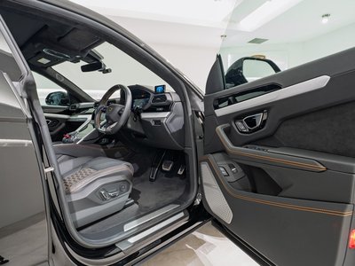 2023 Lamborghini URUS — миниатюра 15