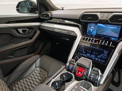 2023 Lamborghini URUS — миниатюра 31