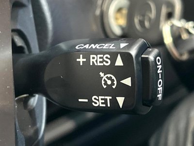 TOYOTA LAND CRUISER 70 - 5