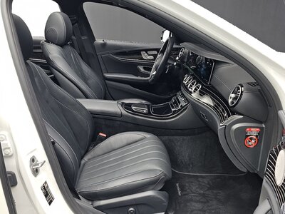 MERCEDES-BENZ E-CLASS - 10