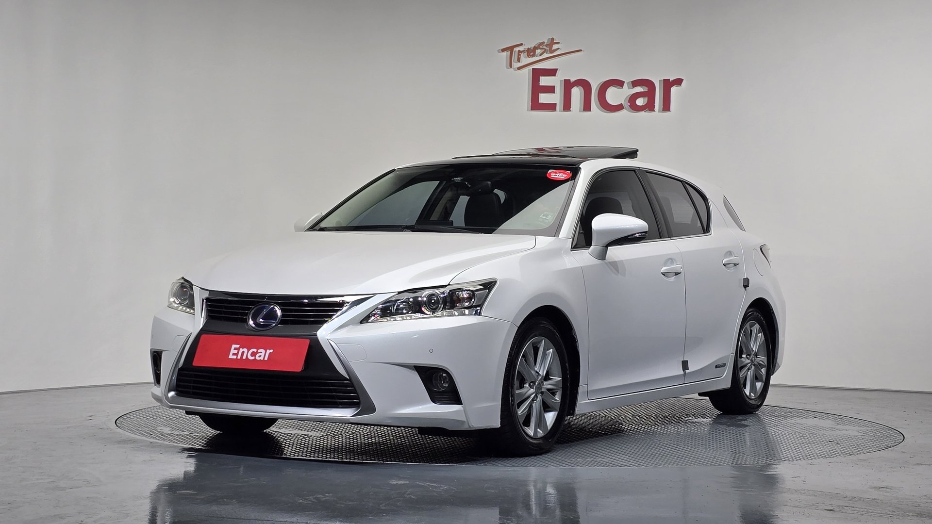 LEXUS CT - View 1