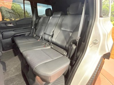 2025 Toyota LAND CRUISER 250 — миниатюра 36