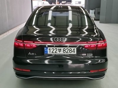 AUDI A8 - 3