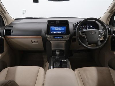 TOYOTA LAND CRUISER PRADO - 5