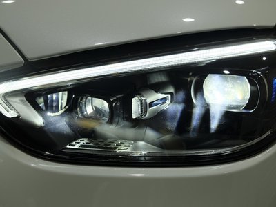 2025 Mercedes-BENZ C-CLASS 缩略图 49