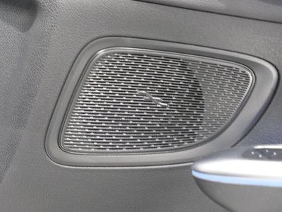 2025 Mercedes-BENZ C-CLASS 缩略图 24