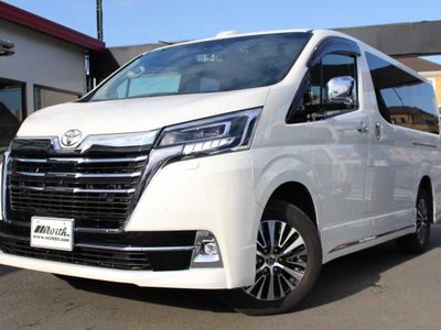 TOYOTA GRAND ACE