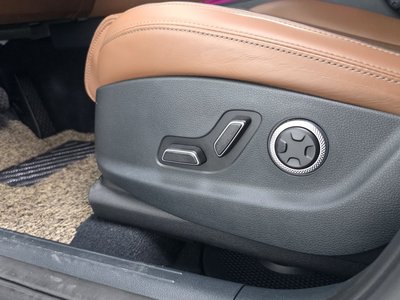 2024 Genesis GV70 thumbnail 31