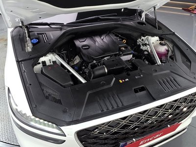 2024 Genesis GV70 photo 7