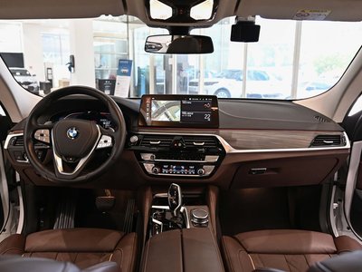BMW 6 SERIES GT - 8