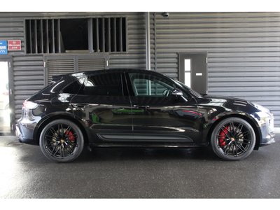 PORSCHE MACAN - 5