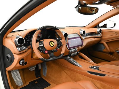 FERRARI GTC4 LUSSO - 3