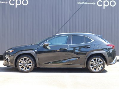 2025 LEXUS UX — фото 3