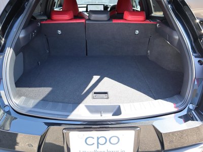 2025 Lexus UX 缩略图 16