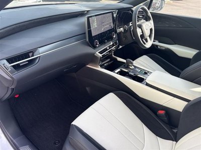 2025 Lexus RX — миниатюра 16