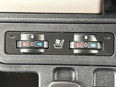 TOYOTA LAND CRUISER PRADO - 8