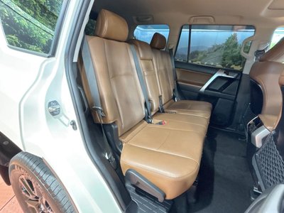 TOYOTA LAND CRUISER PRADO - 10