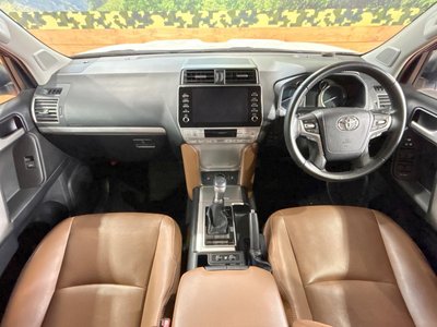 TOYOTA LAND CRUISER PRADO - 2