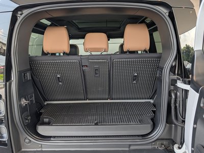 2025 LAND Rover DEFENDER 缩略图 30