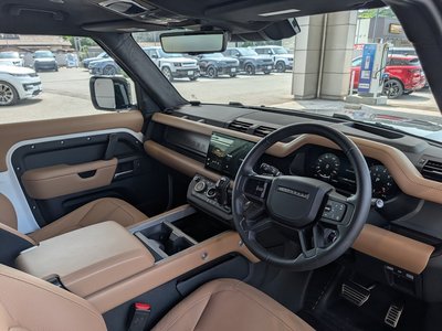 2025 LAND Rover DEFENDER 照片 3