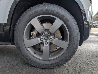 2025 LAND Rover DEFENDER 缩略图 31