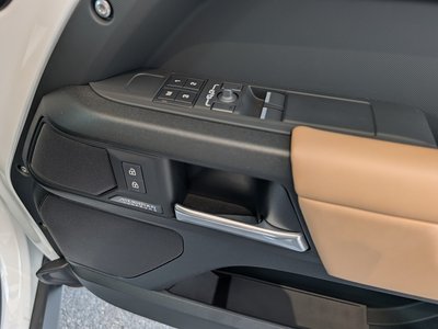 2025 LAND Rover DEFENDER 缩略图 15
