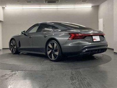 AUDI E-TRON GT QUATTRO - 8