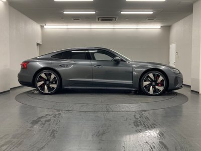 AUDI E-TRON GT QUATTRO - 6