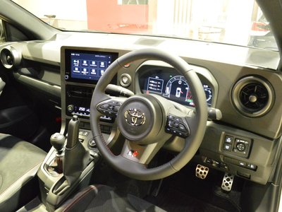 TOYOTA GR YARIS - 4