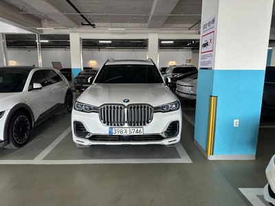 BMW X7 - 1