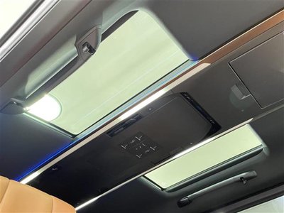 TOYOTA VELLFIRE - 2