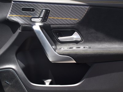 2025 Mercedes-BENZ A-CLASS 缩略图 45