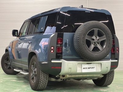 LAND ROVER DEFENDER - 2
