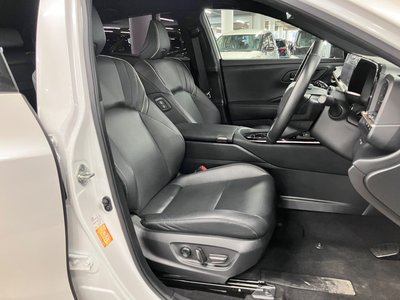 صورة مصغرة 16 لـ 2023 Toyota CROWN SPORT