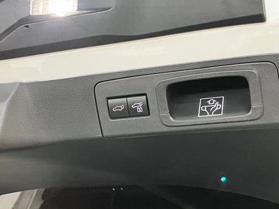 صورة مصغرة 49 لـ 2023 Toyota CROWN SPORT