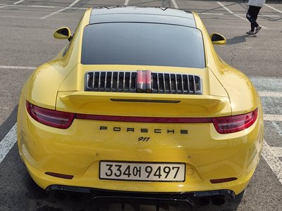 PORSCHE 911 - 5