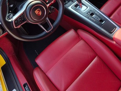 PORSCHE 911 - 4
