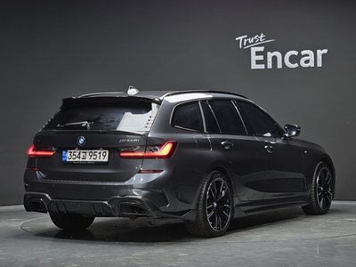 صورة 4 لـ 2022 BMW 3 SERIES