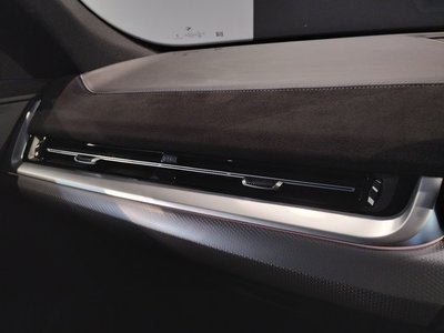 2025 BMW X2 — миниатюра 31