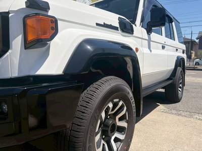 TOYOTA LAND CRUISER 70 - 10